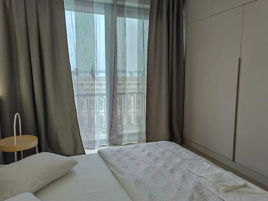 City Center Apartment - Old Town Bükreş Romanya